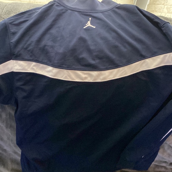 Jordan zip up dark blue / white like new size L - Picture 4 of 4